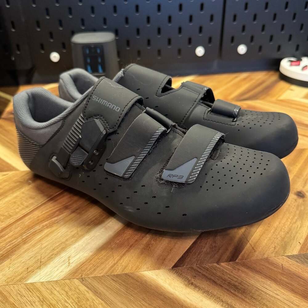 Shimano RP301 MEN'S CYCLING SHOE, 9.7, BLACK